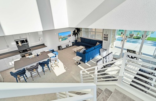 Indio Villa | Lakefront with private Pool 4 master