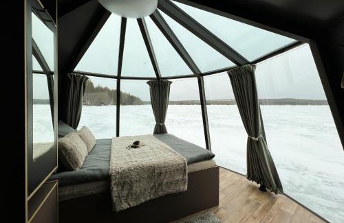Rovaniemi Ski Chalet | LakeLodge Kiehinen & Igloos