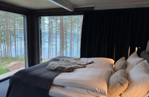 Rovaniemi Ski Chalet | LakeLodge Kiehinen & Igloos