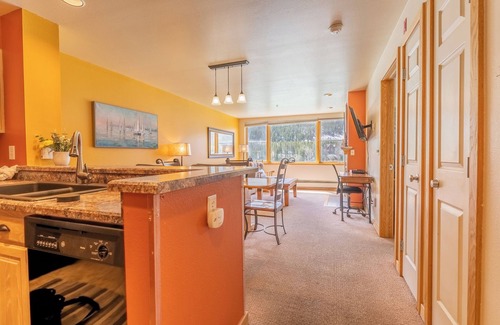 Lakeside Village Apartment | Lakeshore #1540
