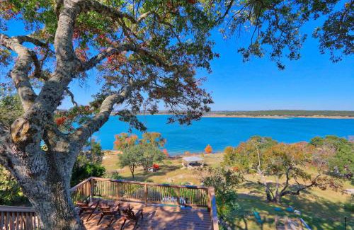 Canyon Lake House | Lakeshore Luxe