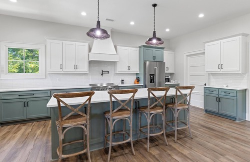 Jacksons' Gap House | Lakeshore Oasis on Lake Martin, Lakeshore Oasis- Luxurious 5Br, Lakefront Home, Sleeps 14