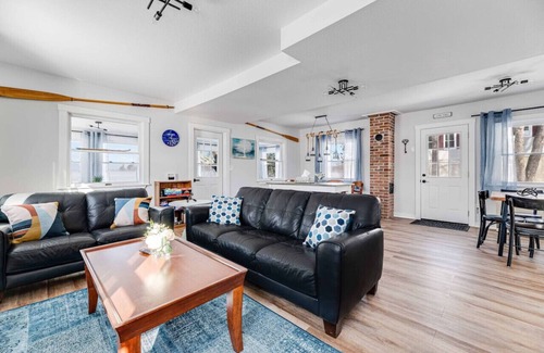 Orono House | Lakeside 4BD: Pushaw Lake Retreat