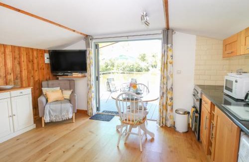 East Harling House | Lakeside Lodge