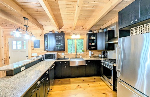 Ellsworth House | Lakeside Log Home near Acadia NP - peak foliage is here. BOOK NOW Oct. 14th-17th