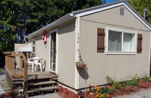 Lakeside Cottage | Lakeside, Marblehead