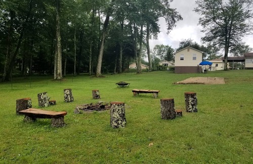 Ellenville House | Lakeside mountain house in the Catskills. Canoeing, fishing, hiking, campfires.