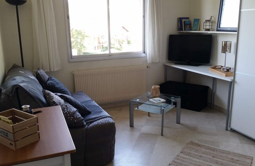 Annecy-le-Vieux Apartment | Lakeside studio at the foot of the mountains