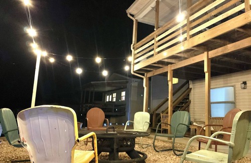 Shell Knob House | Lakeview Landing, 2 min walk to lake, trailer parking, picturesque, games, WIFI!