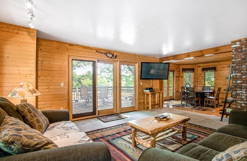 Lake Delton House | Lakeview Lookout