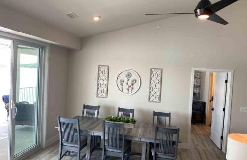 Rocky Mount Apartment | Lakeview Luxe Penthouse