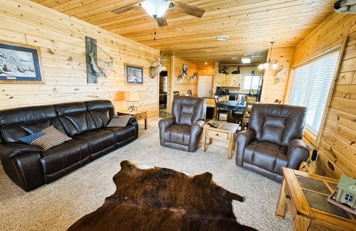 Waubay Cabin | Lakeview Oasis - Hunting/Fishing Cabin in Waubay SD