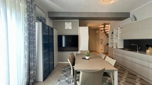 Peschiera del Garda Apartment | Lakeview Verdi Apartment