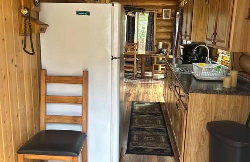 Cooke City-Silver Gate Cabin | Lamar Valley Mountain Cabin
