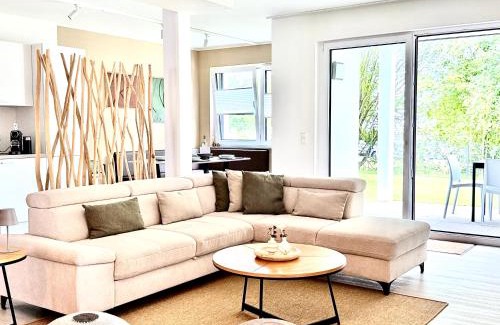 Steckfeld Apartment | LaMiaCasa Green Large Loft City Close Green Area
