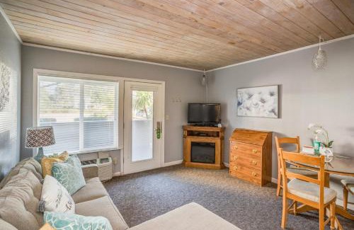 Seaside Apartment | Lanai at the Cove