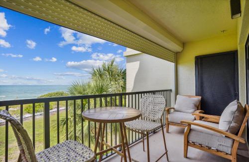 Sunset Beach House | Land's End 11-305 Beach Front - Premier