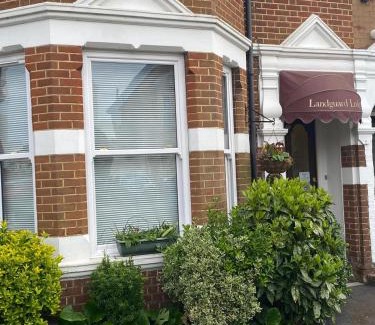 Southampton House | Landguard Lodge Guest House
