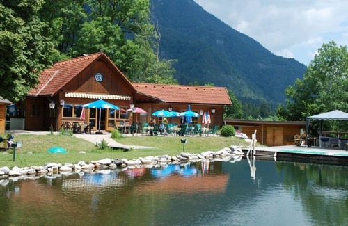 Hermagor-Pressegger See Apartment | Landhaus Mitsche, Gartnerkofel apartment with mountain views