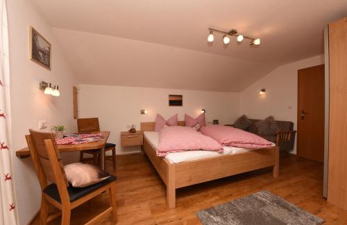 Schollang Hotel | Landhaus Stoß