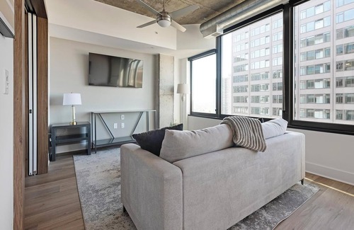 Baileys Crossroads Apartment | Landing | Amazing 1BD, Game Room, Gym