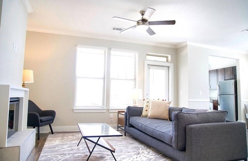 Briargate Apartment | Landing at Crowne at Briargate - 3 Bedrooms in Briargate