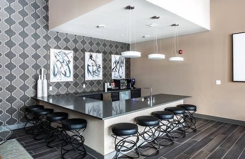 Vickery Meadow Apartment | Landing at Galleries at Park Lane - 2 Bedrooms in Vickery Meadow