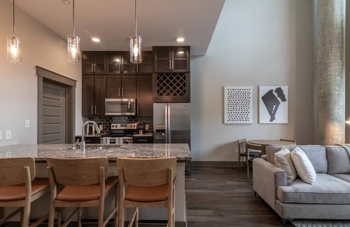 Vickery Meadow Apartment | Landing at Galleries at Park Lane - 2 Bedrooms in Vickery Meadow
