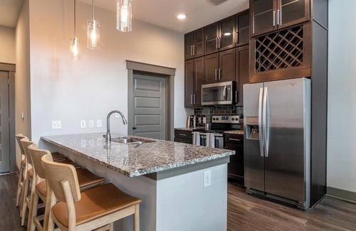 Vickery Meadow Apartment | Landing at Galleries at Park Lane - 2 Bedrooms in Vickery Meadow
