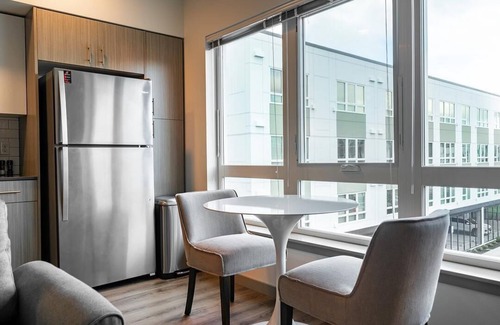 Kent Apartment | Landing at Midtown 64 - Studio in Downtown Kent