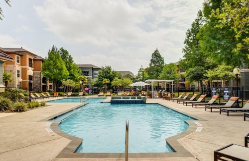 Richmond Apartment | Landing at Residences at River Park West - 2 Be.