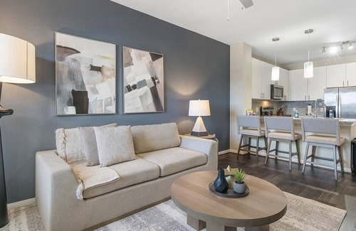 Stone Oak Apartment | Landing at The Abbey at Sonterra - 1 Bedroom in Stone Oak