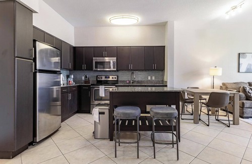 Miramar Apartment | Landing | Beautiful 1BD, Gym, Clubhouse