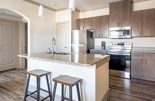 Manor Apartment | Landing | Beautiful 1BD, Gym, Clubhouse