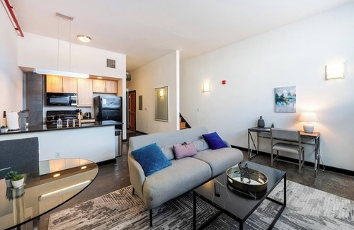 North Chesterfield Apartment | Landing | Beautiful 1BD, Clubhouse, Gym