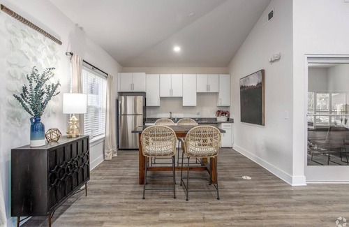 Concord Apartment | Landing | Beautiful 2BD, Gym, Pool