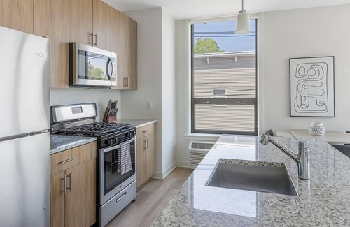 Carteret Apartment | Landing | Beautiful 2BD, Rooftop Lounge, Gym