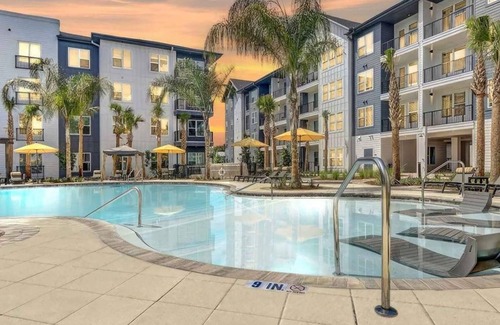 San Marco Apartment | Landing | Beautiful 2BD, Clubhouse, Gym