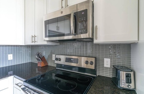 Conroe Apartment | Landing | Chic 1BD, Clubhouse, Gym