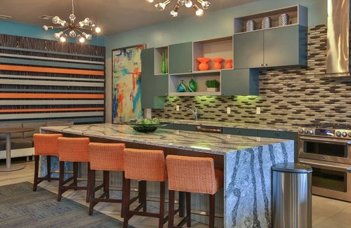 Spring Apartment | Landing | Chic 1BD, Gym, Pool