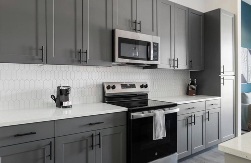 MLK Apartment | Landing | Chic 1BD, Rooftop Lounge, Courtyard