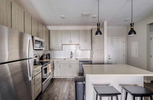 Park Hills Apartment | Landing | Chic 1BD, Yoga Studio, Pool