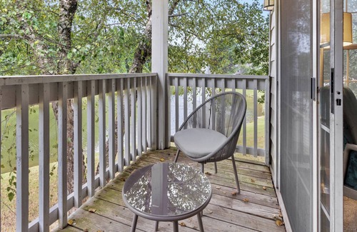 Germantown Apartment | Landing | Chic 2BD, Pool, Tennis Court