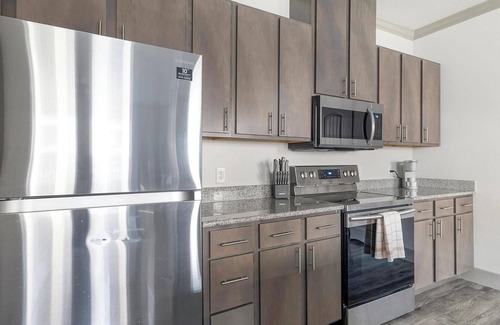 Manor Apartment | Landing | Incredible 1BD, Gym, Pool
