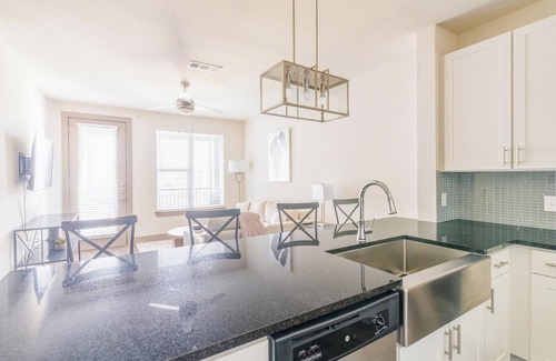 Conroe Apartment | Landing | Incredible 1BD, Yoga Studio, Gym