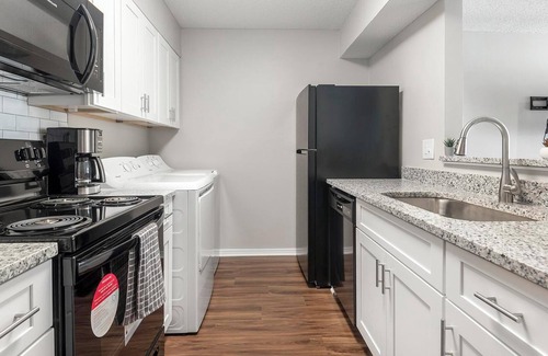 Cordova Apartment | Landing | Incredible 2BD, Gym, Game Room
