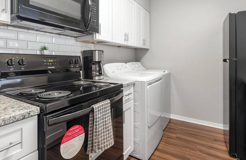 Cordova Apartment | Landing | Incredible 2BD, Gym, Game Room