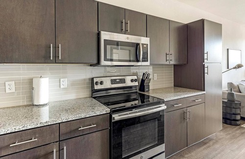 Haltom City Apartment | Landing | Modern 1BD, Pool, Courtyard