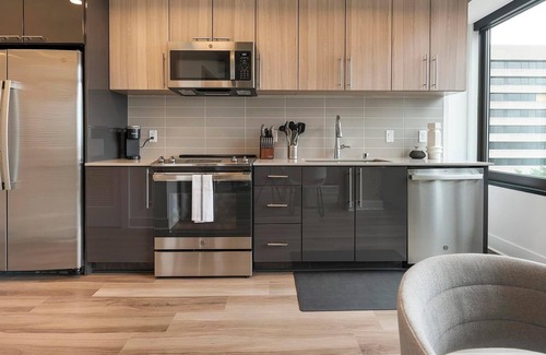 Baileys Crossroads Apartment | Landing | Spectacular 1BD, Game Room, Gym