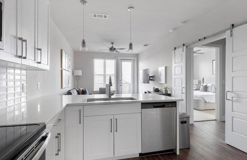 Wetmore Apartment | Landing | Spectacular 1BD, Clubhouse, Gym